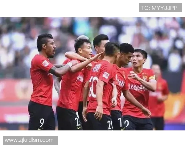 恒大与上港激战加时赛争夺冠军荣耀的巅峰对决